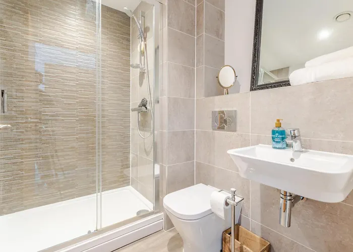 Spacious 2 Bed In Arno's Vale, Apartment Bristol