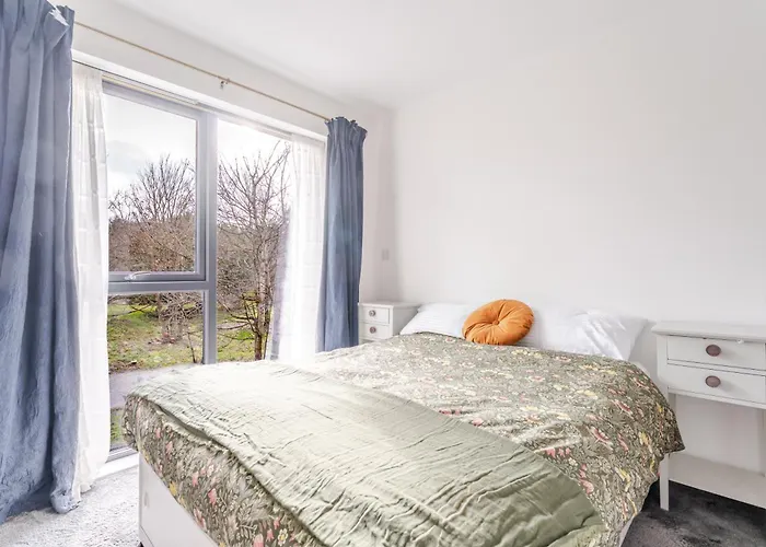 Appartamento Spacious 2 Bed In Arno's Vale, *