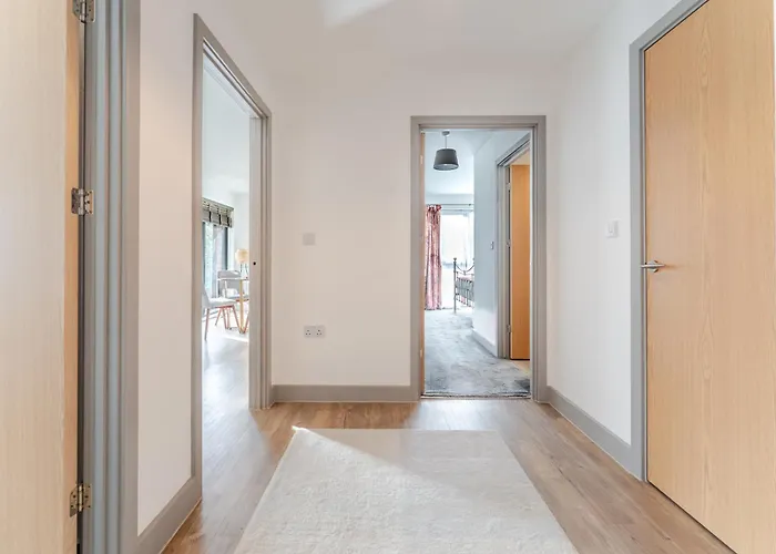 Spacious 2 Bed In Arno's Vale, Μπρίστολ